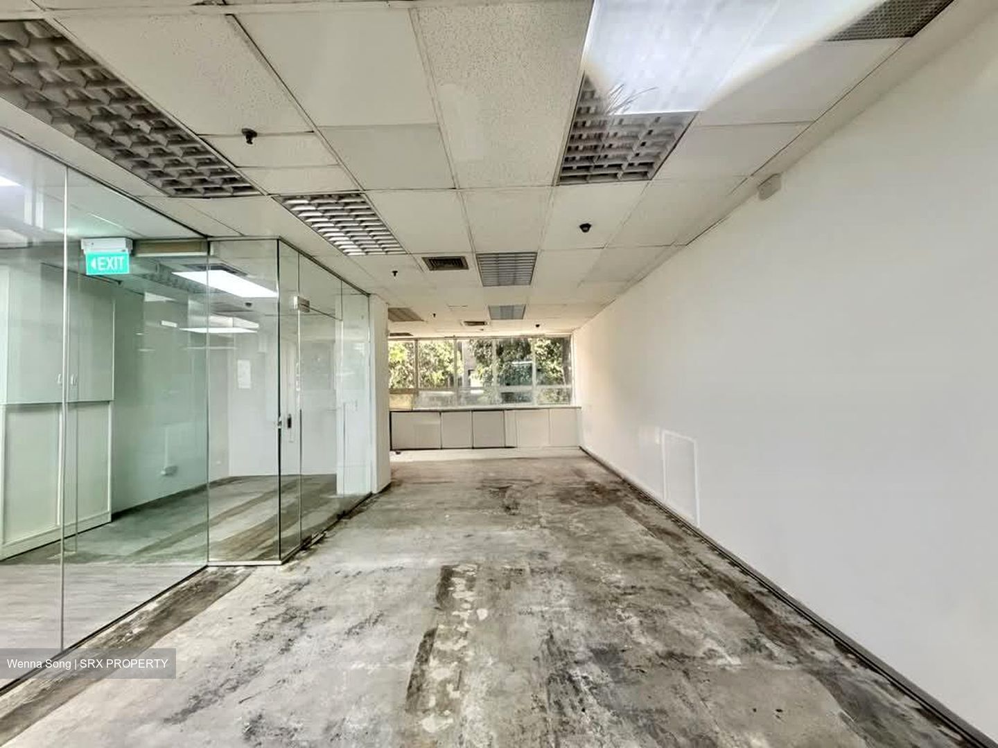 North Bridge Centre (D7), Office #585649161